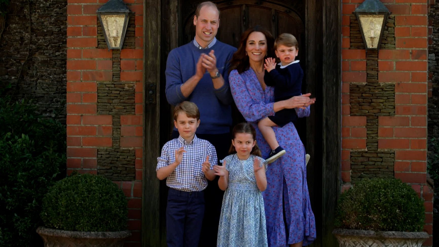 William i Kate z dziećmi 