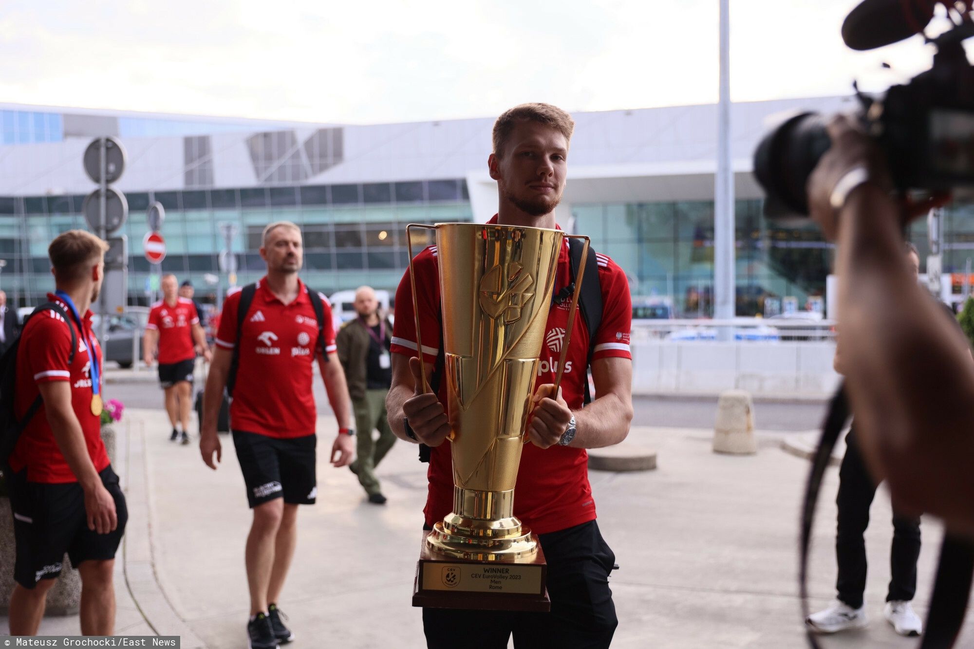 Polscy siatkarze wrócili do kraju