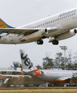 Incydent na pokładzie samolotu. Pasażerka chciała otworzyć drzwi