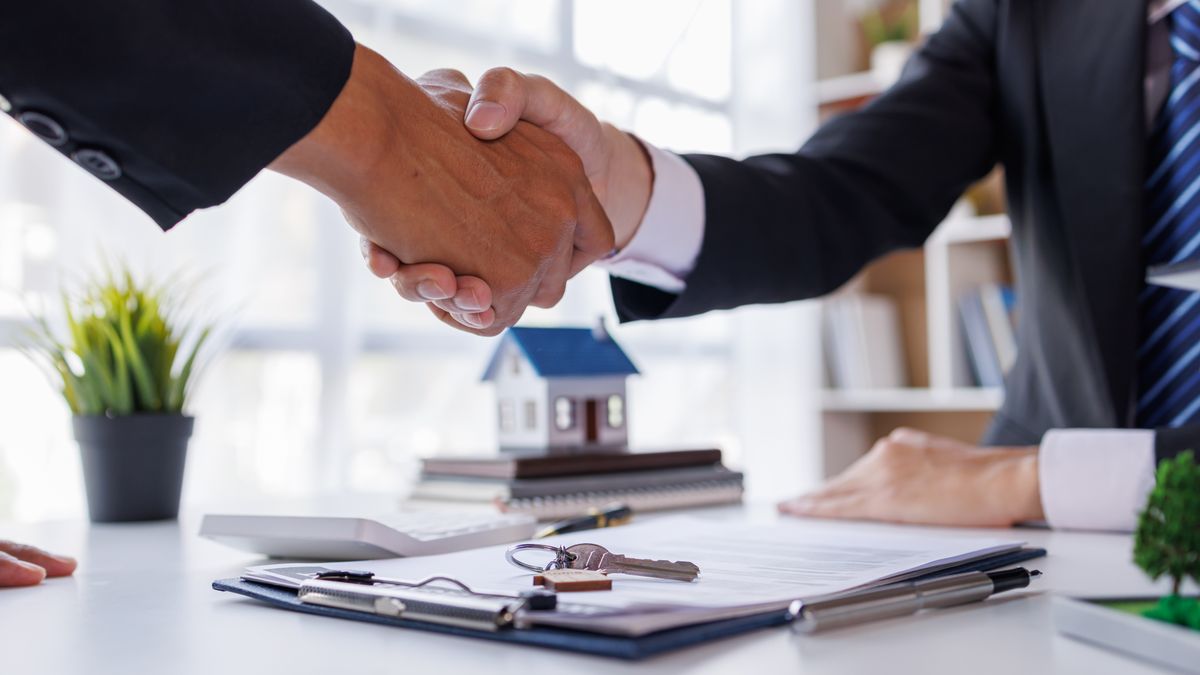 Rynek mieszkaniowy w Polsce bowiem to olbrzymi segment, a nastroje społeczne mają bardzo duży wpływ na jego wielkość i wartość. 