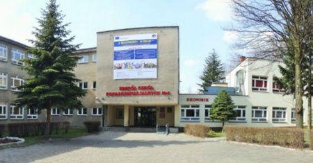 Szkolny konflikt w Jaworznie. Dostali jedynki za lajki na Facebooku