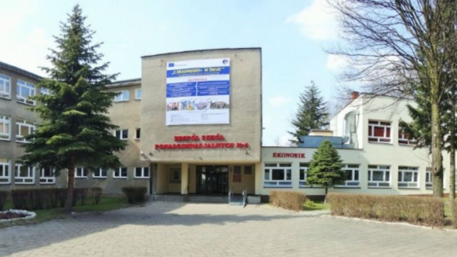 Dostali jedynki za polubienie postu na Facebooku. Szkolny konflikt w Jaworznie
