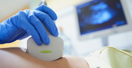 Torbiel skórzasta - występowanie, objawy, diagnostyka i leczenie
