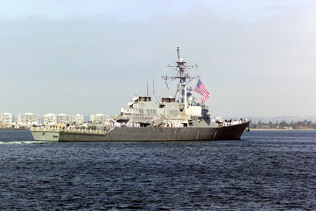 Rośnie napięcie wokół USS Milius. Grożą USA