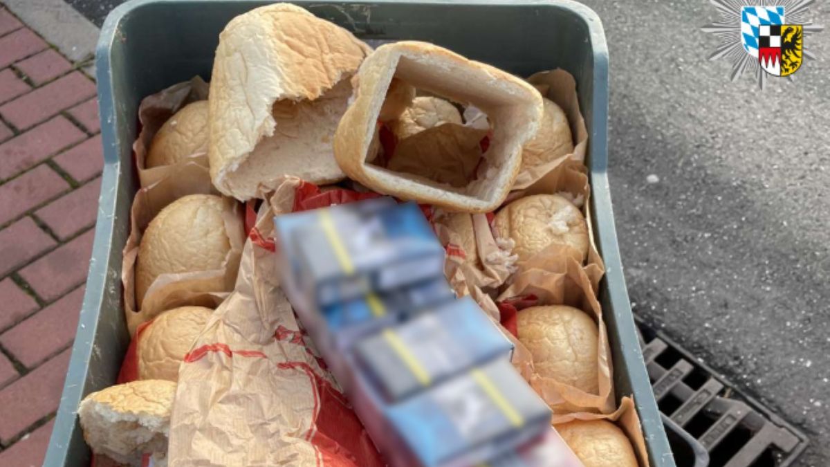 Z wierzchu chleb, w środku papierosy
