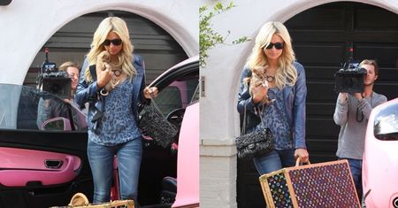 Kto kupił walizkę Louis Vuitton? (FOTO)