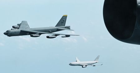 Pokaz sił USA w Libii. Bombowce obok bazy rosyjskich najemników