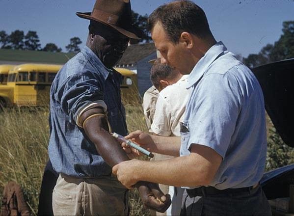 Naukowcy odpowiedzialni za badania w Tuskegee i Gwatemali nie ponieśli konsekwencji.