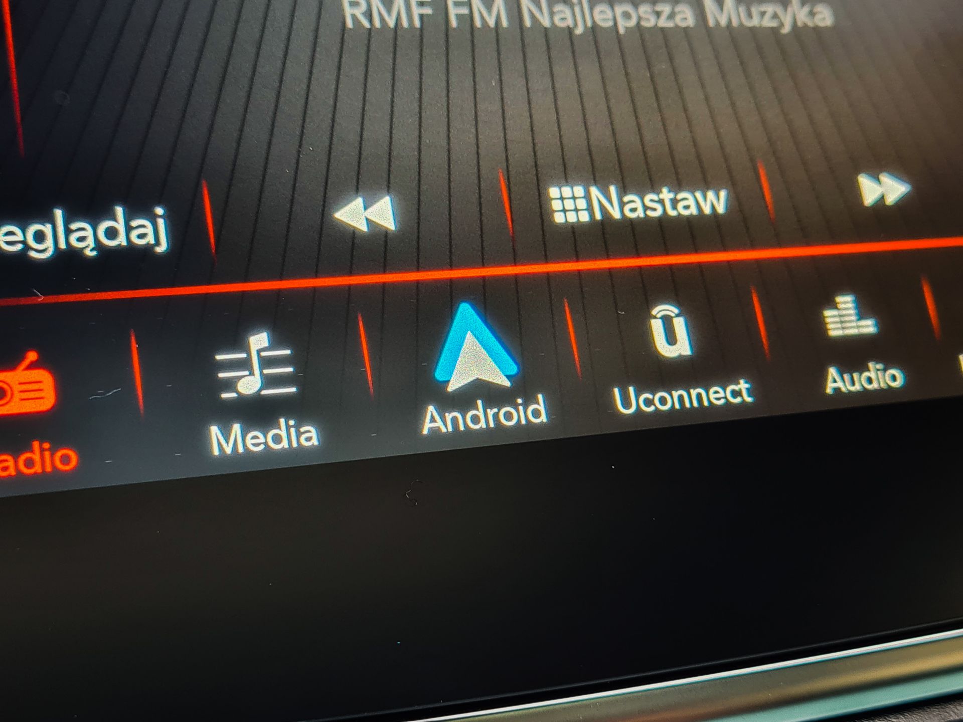 Fiat 500 Hybrid: Miękka hybryda, wirtualne zegary i działanie Android Auto 11