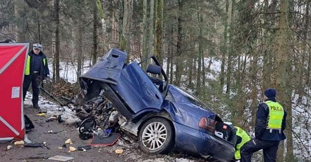 Koszmarny wypadek na Pomorzu. 24-latek zginął na miejscu