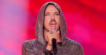 Michał Szpak wprost o współczesnym polskim Kościele: "Nawijanie ludziom MAKARONU NA USZY"