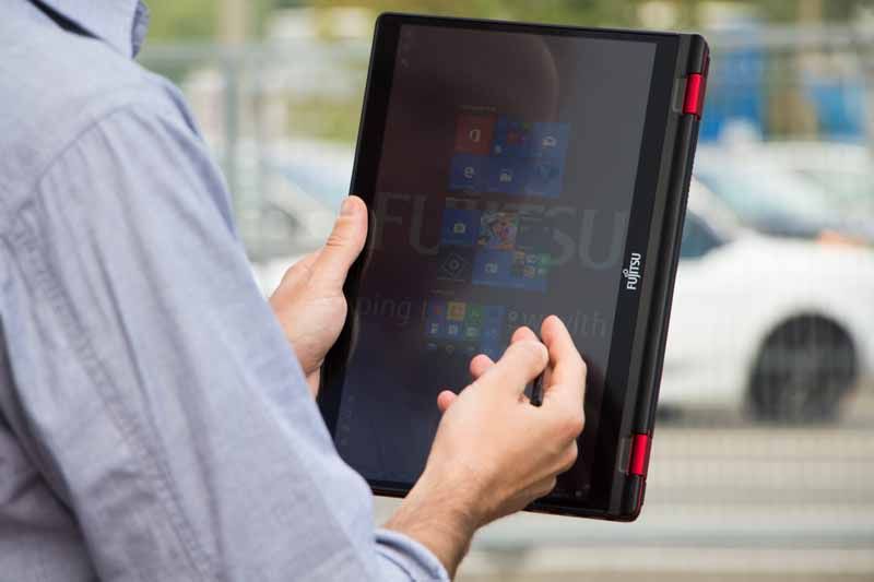 Fujitsu LifeBook U939X