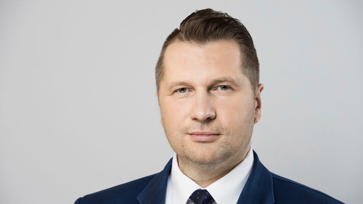 MEiN jak na razie nie potwierdza doniesień o zamknięciu serwisu Sztuczna inteligencja, fot. MEiN