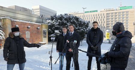 Warszawa. "Łapy precz od ronda Dmowskiego". Protest Młodzieży Wszechpolskiej
