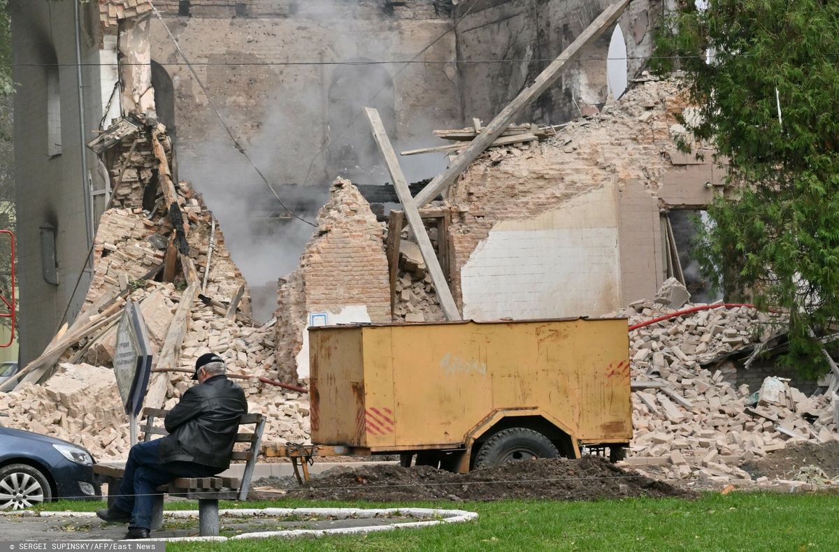 Budynek zniszczony przez rosyjski atak z użyciem irańskich dronów typu Shahed-136 