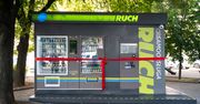 Kiosk, w którym nie ma kioskarza. Ruch stawia na samoobsługę