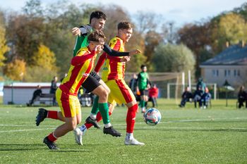 Pogoń Staszów - Korona III Kielce 1:3 w meczu Keeza 4. Ligi