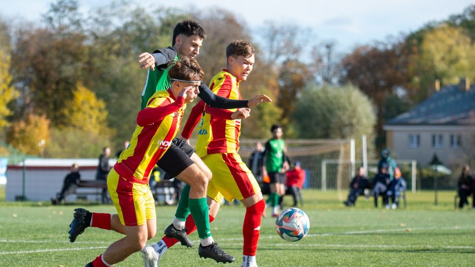 Korona III Kielce pokonała Pogoń Staszów