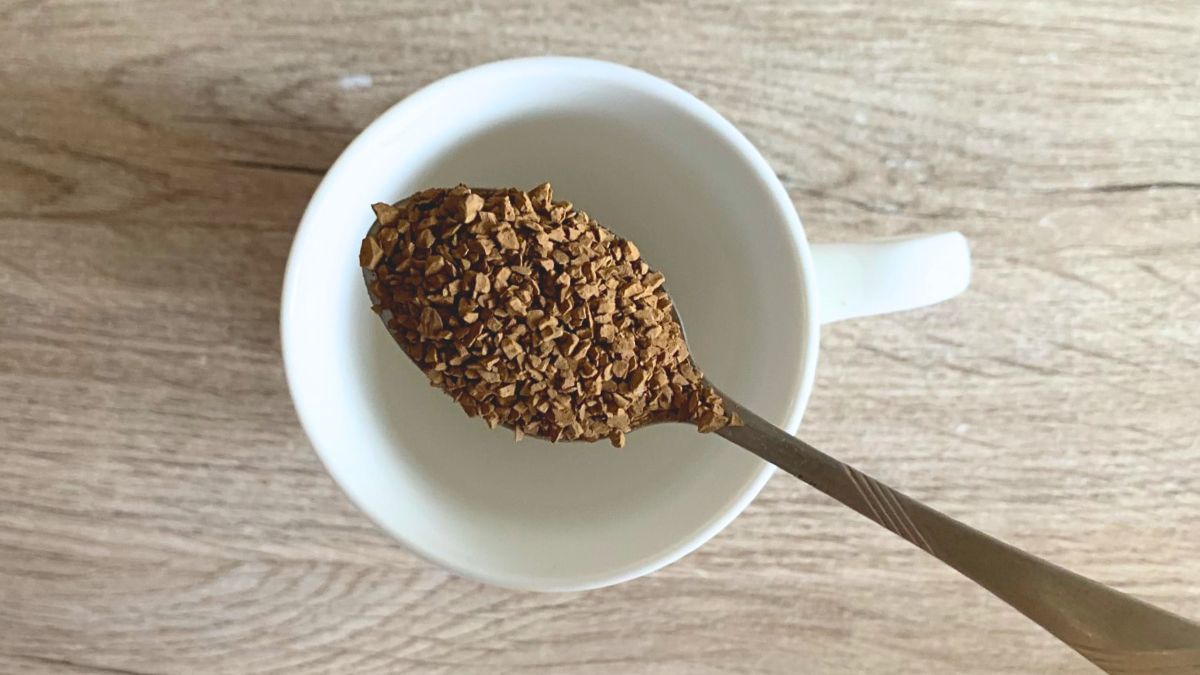 Czy kawa rozpuszczalna jest zdrowsza od sypanej?