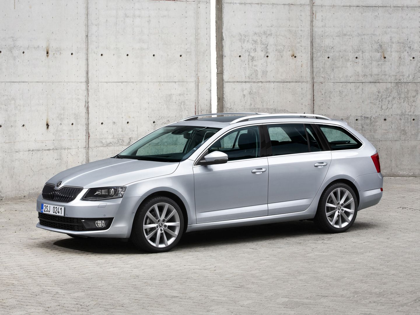 [h2]Škoda Octavia Combi[/h2]