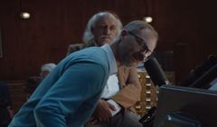 Vision Express reklamuje „wielką wyprzedaż do -72 proc. na oprawki” (wideo)