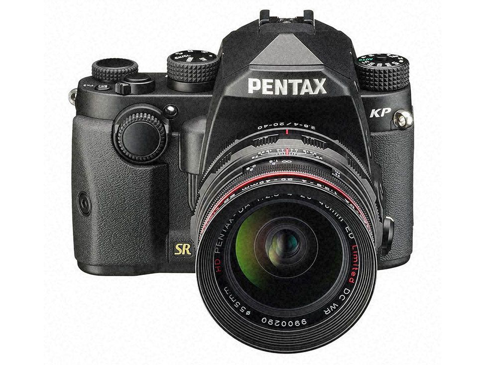 Aparat Pentax KP jest jest ciekawą opcją dla zaawansowanych użytkowników