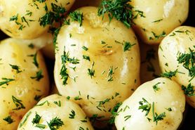 Dlaczego warto jeść zimne ziemniaki? Idealne na dolegliwości pokarmowe i problemy z poziomem cukru we krwi
