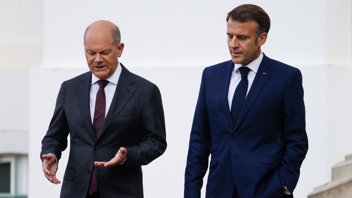 French And German Governments Meet At Schloss Meseberg
GRANSEE, GERMANY - MAY 28: French President Emmanuel Macron (R) and German Chancellor Olaf Scholz walk next to each other through the garden at Meseberg Palace on May 28, 2024 in Gransee, Germany. The French and German governments are meeting at Meseberg Palace today following Macron's state visit to Germany. (Photo by Clemens Bilan-Pool/Getty Images)
Pool