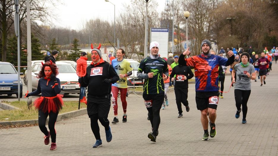 Dąbrowa Górnicza. Bieg walentynkowy to już miejska tradycja. W tym roku odbywa się w innej formule.
