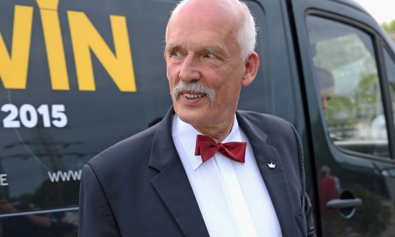 Janusz Korwin-Mikke uczy dzieci w domu. Nie każdy ma taki komfort