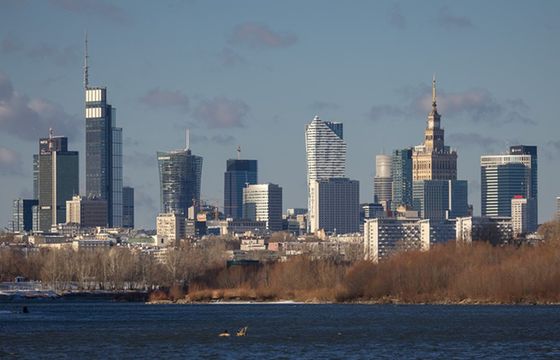 Od montowni do lidera – jak zmieniał się wizerunek Polski