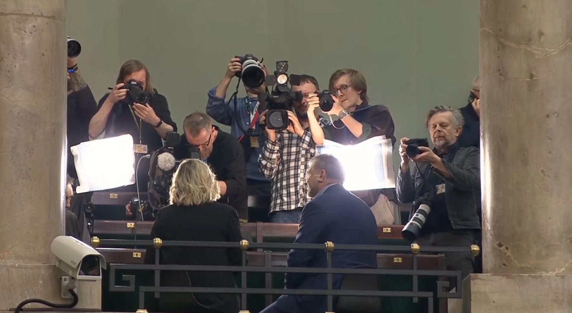 Wywiad nie na sali obrad. Marszałek wyprosił ministra i dziennikarkę TVP Info