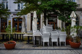 Kiedy otwarcie gospodarki? Kościński straszy czwartą falą