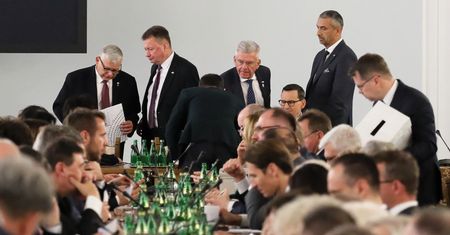Pęk zapowiada "weryfikację" w PiS i atakuje Kukiza. "Skromny dodatek"