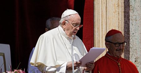 Pierwszy raz w historii. Papież Franciszek eksperymentuje