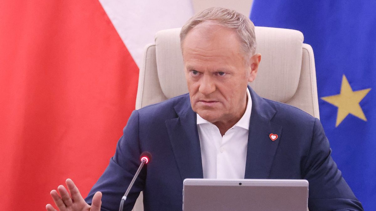 Donald Tusk na posiedzeniu rządu