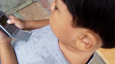 Telefon komórkowy i dzieci. Raport A.C. Nielsen’a 1