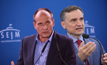 Kukiz bezlitosny dla rządu. "Są fujarami"