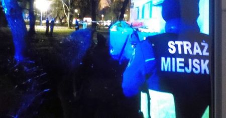 "Zimno, boli". Ukrainka wypadła z drugiego piętra