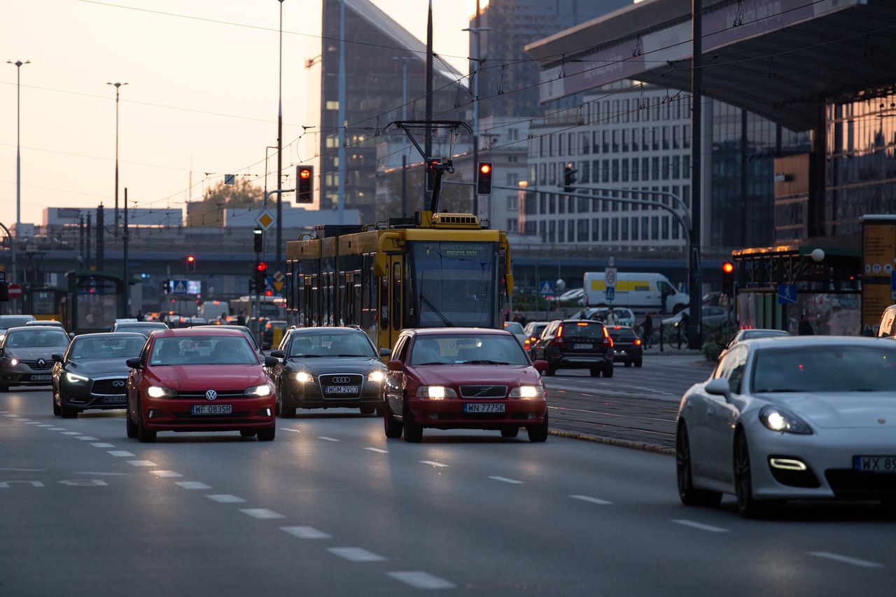 Drogie auta będą droższe, tanie mogą zniknąć. Idą nowe restrykcyjne przepisy