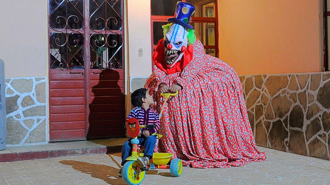 Upiorne Panzudos tańczą na ulicach w Meksyku 1