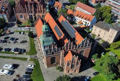 Ksiądz nielegalnie zamontował fotowoltaikę. Teraz musi ją usunąć