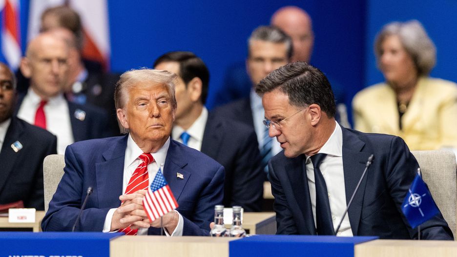 Donald Trump i Mark Rutte na szczycie NATO