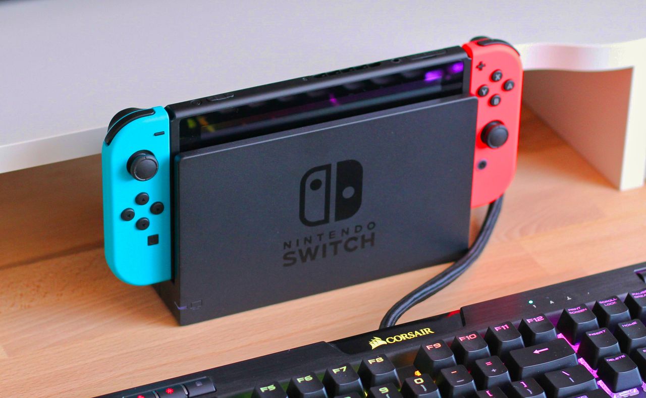 Nintendo Switch, fot. Andrew Mantarro/Unsplash