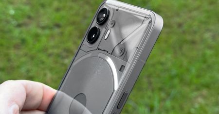Nothing bierze się za tańsze smartfony. Wyciekły zdjęcia