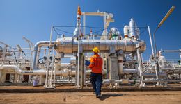 Pozytywny sygnał dla kierowców. Kurs dolara zaważył na cenach ropy