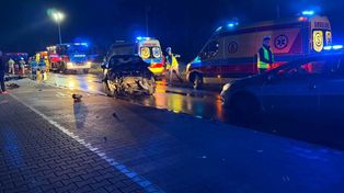 Dąbrówka Ług: Nietrzeźwy kierowca spowodował karambol