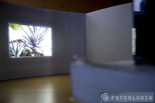 Test: Nikon Coolpix S1000pj z projektorem 2