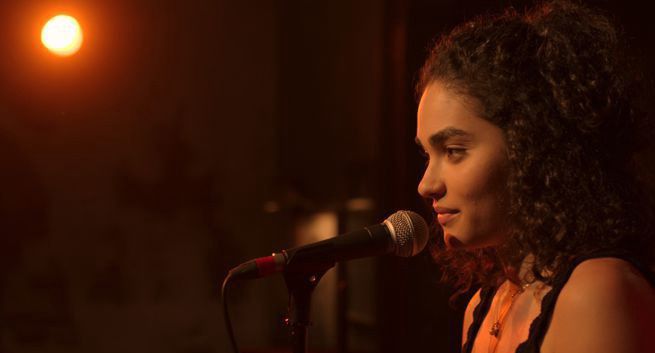 Apple TV+ pokaże muzyczny serial "Little Voice" J.J. Abramsa i Sary Bareilles