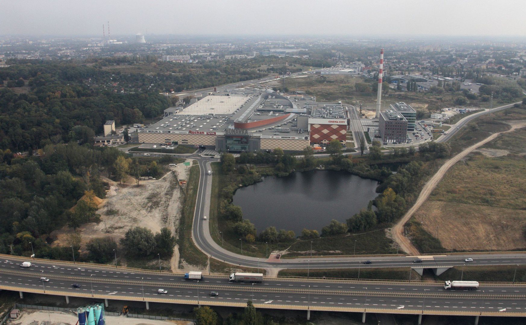 Teren leśny w okolicy CH Bonarka w Krakowie ma stać się parkiem z prawdziwego zdarzenia. Miasto zapowiada, że ruszy rewitalizacja zielonego obszaru 